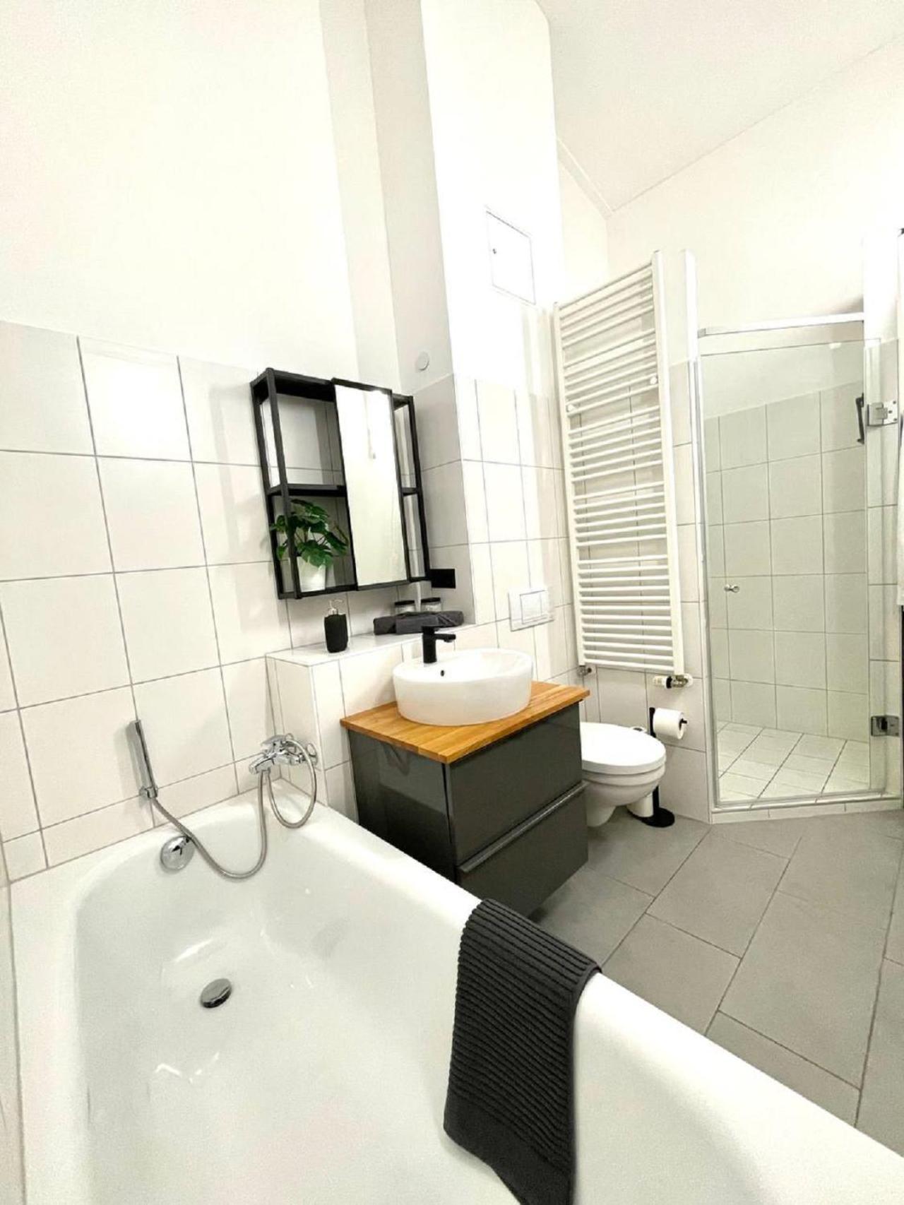 Geraeumiges Ferienhaus In Koblenz Koblencja Zewnętrze zdjęcie