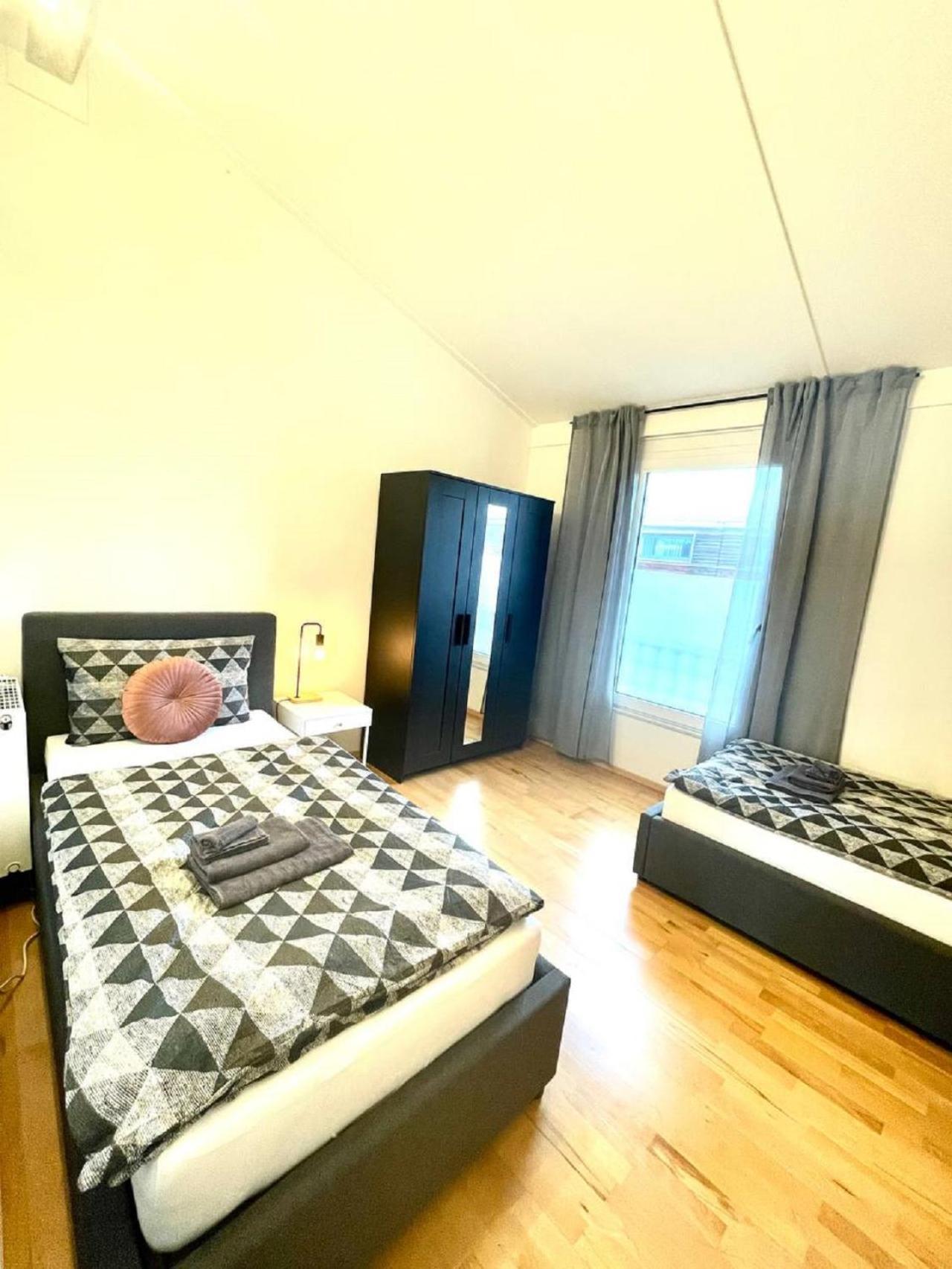 Geraeumiges Ferienhaus In Koblenz Koblencja Zewnętrze zdjęcie