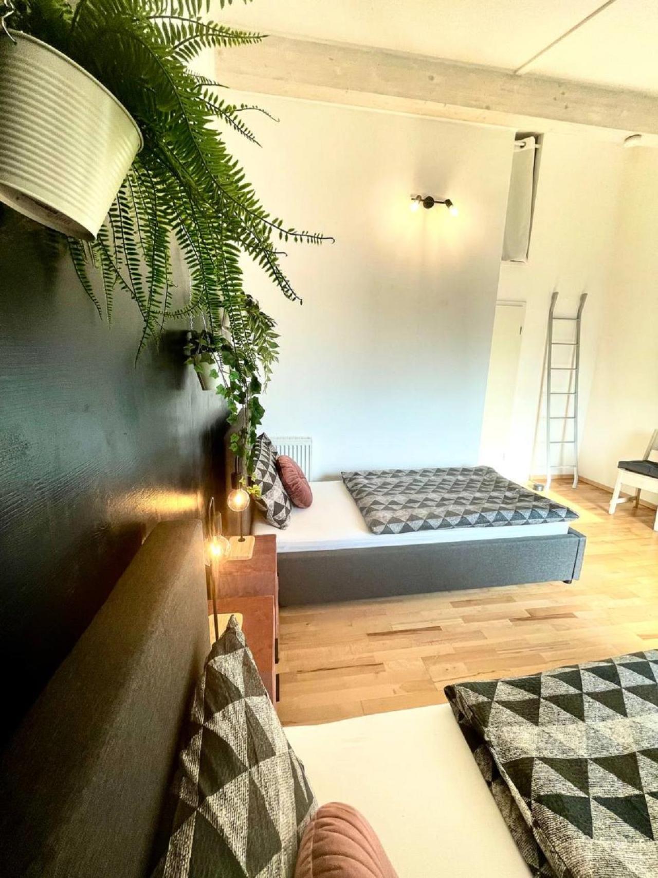 Geraeumiges Ferienhaus In Koblenz Koblencja Zewnętrze zdjęcie