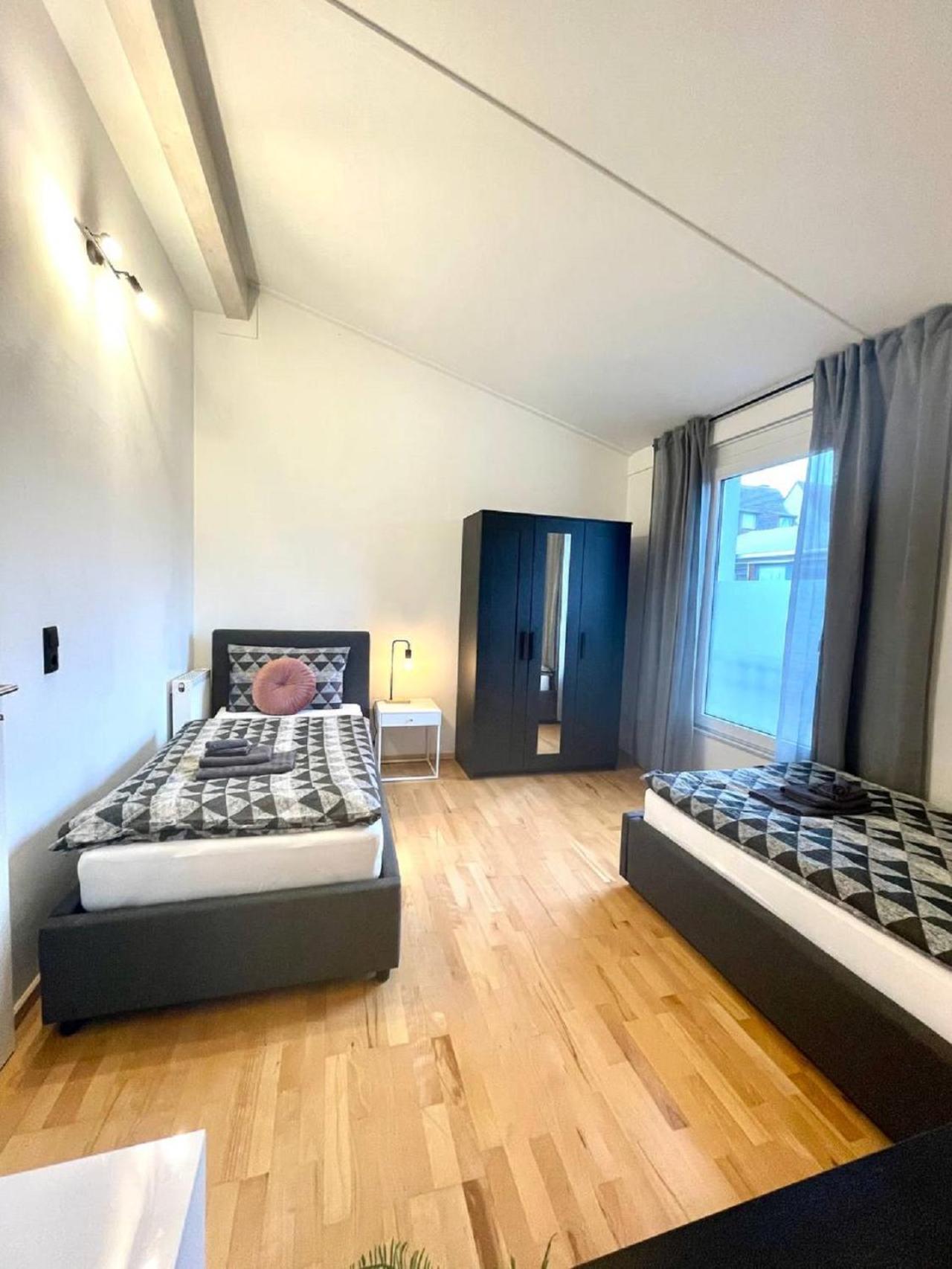 Geraeumiges Ferienhaus In Koblenz Koblencja Zewnętrze zdjęcie