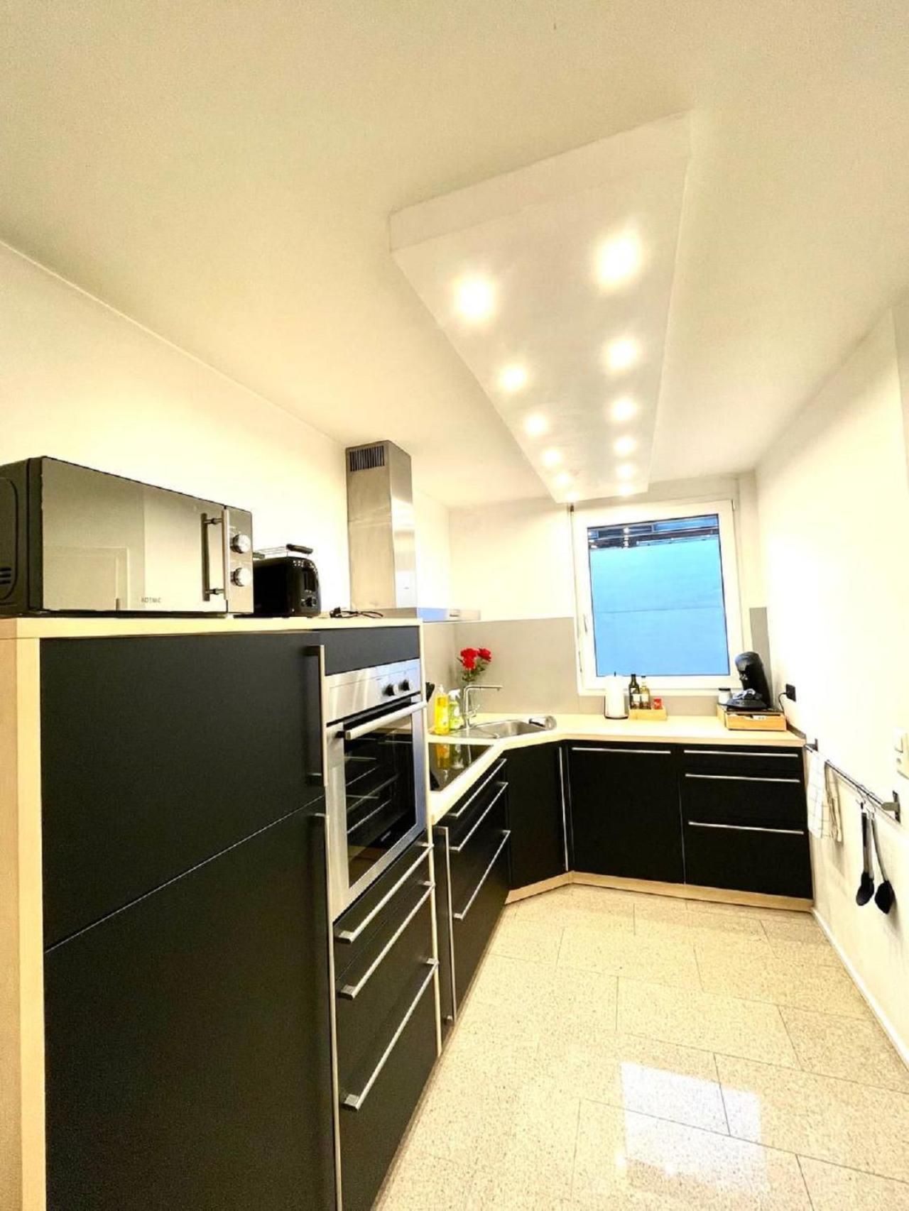Geraeumiges Ferienhaus In Koblenz Koblencja Zewnętrze zdjęcie