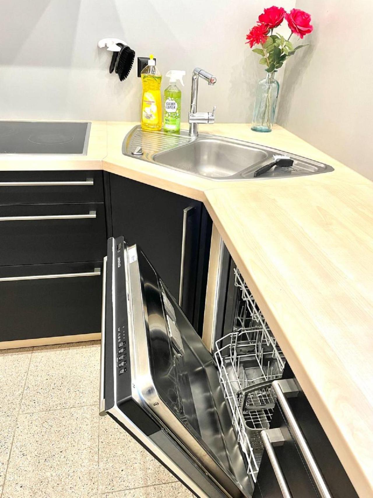 Geraeumiges Ferienhaus In Koblenz Koblencja Zewnętrze zdjęcie