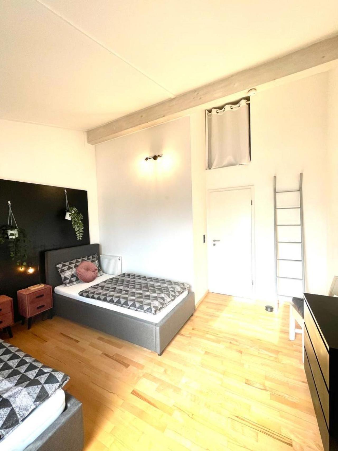Geraeumiges Ferienhaus In Koblenz Koblencja Zewnętrze zdjęcie