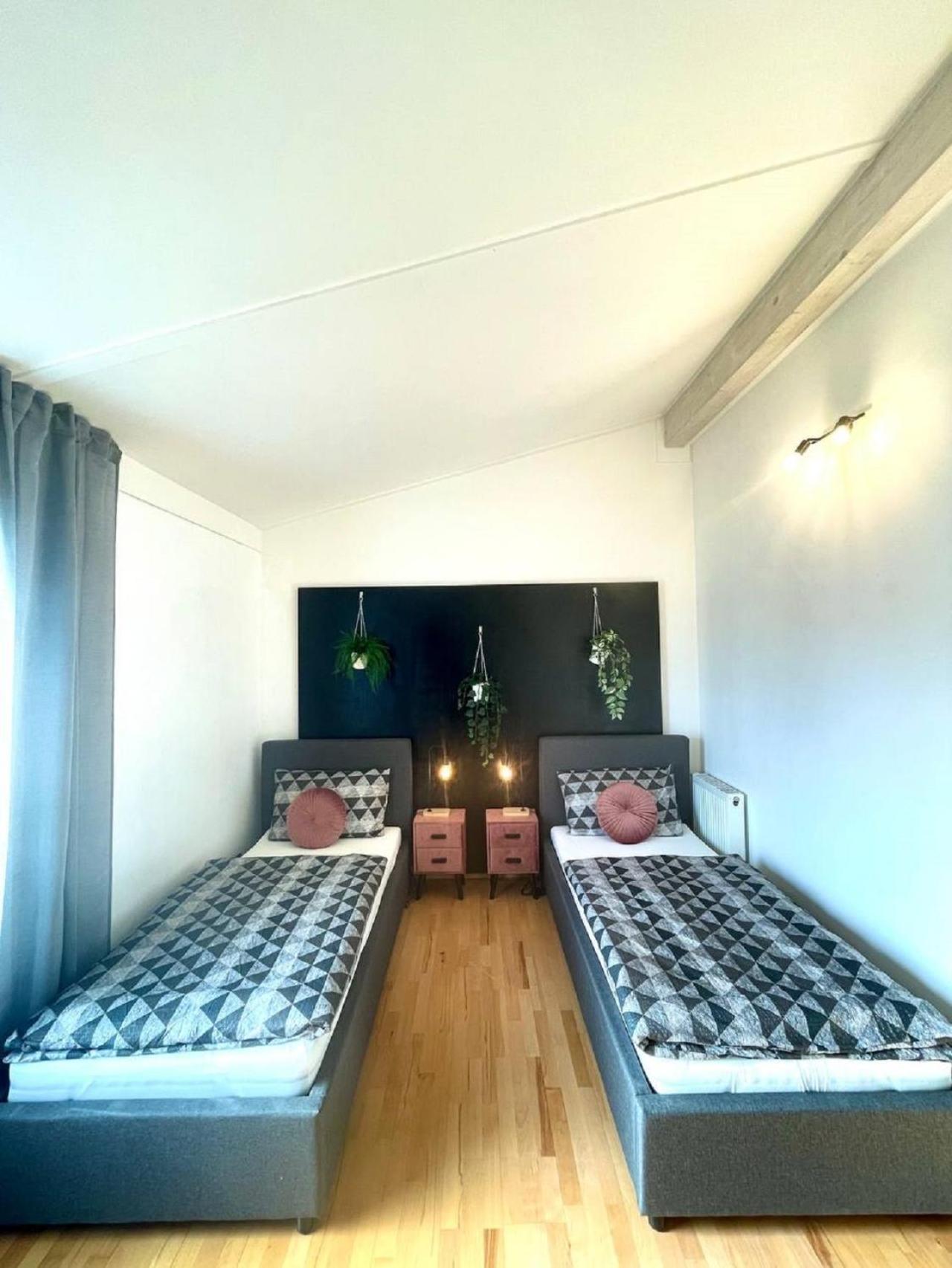 Geraeumiges Ferienhaus In Koblenz Koblencja Zewnętrze zdjęcie