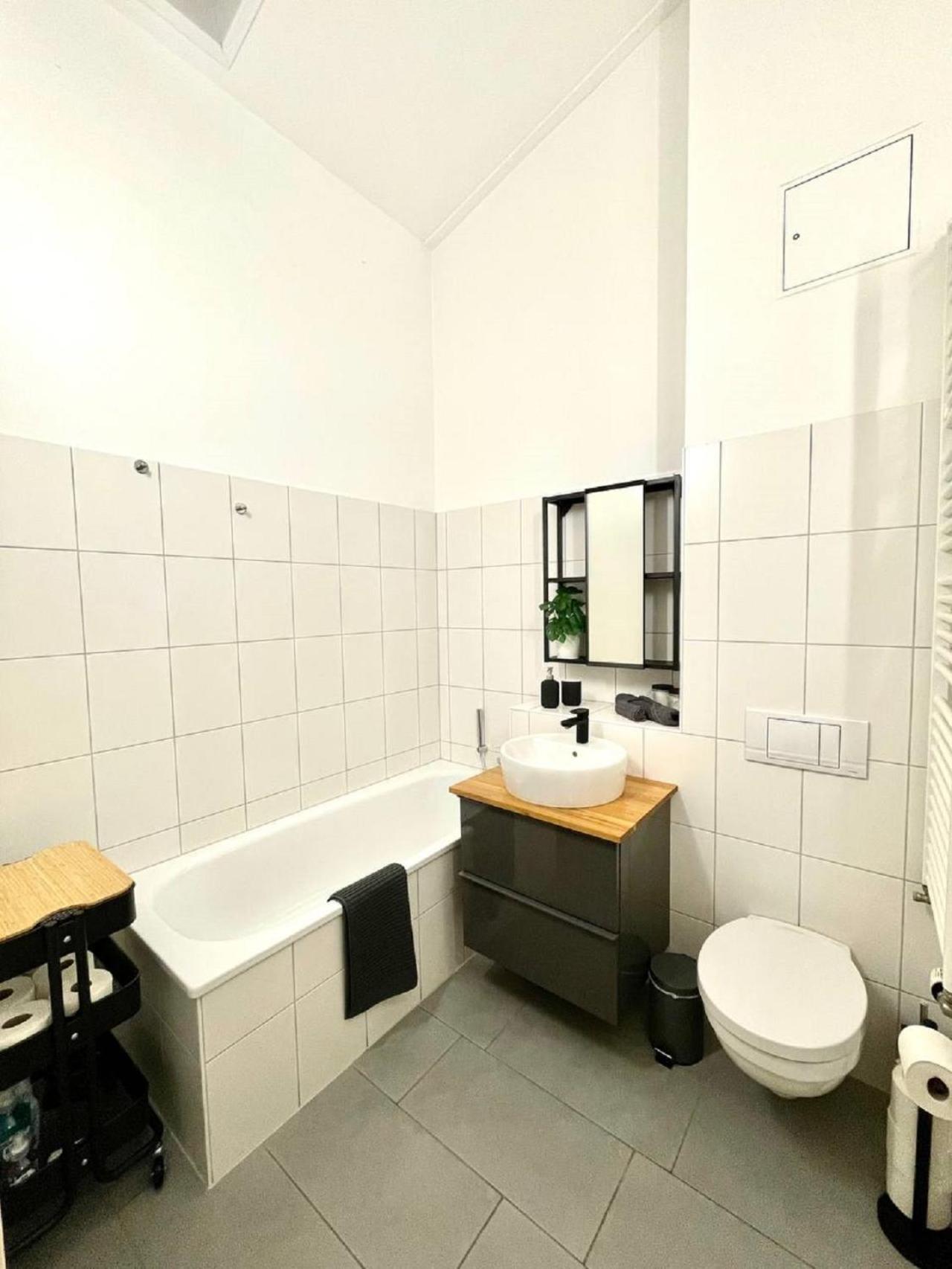 Geraeumiges Ferienhaus In Koblenz Koblencja Zewnętrze zdjęcie