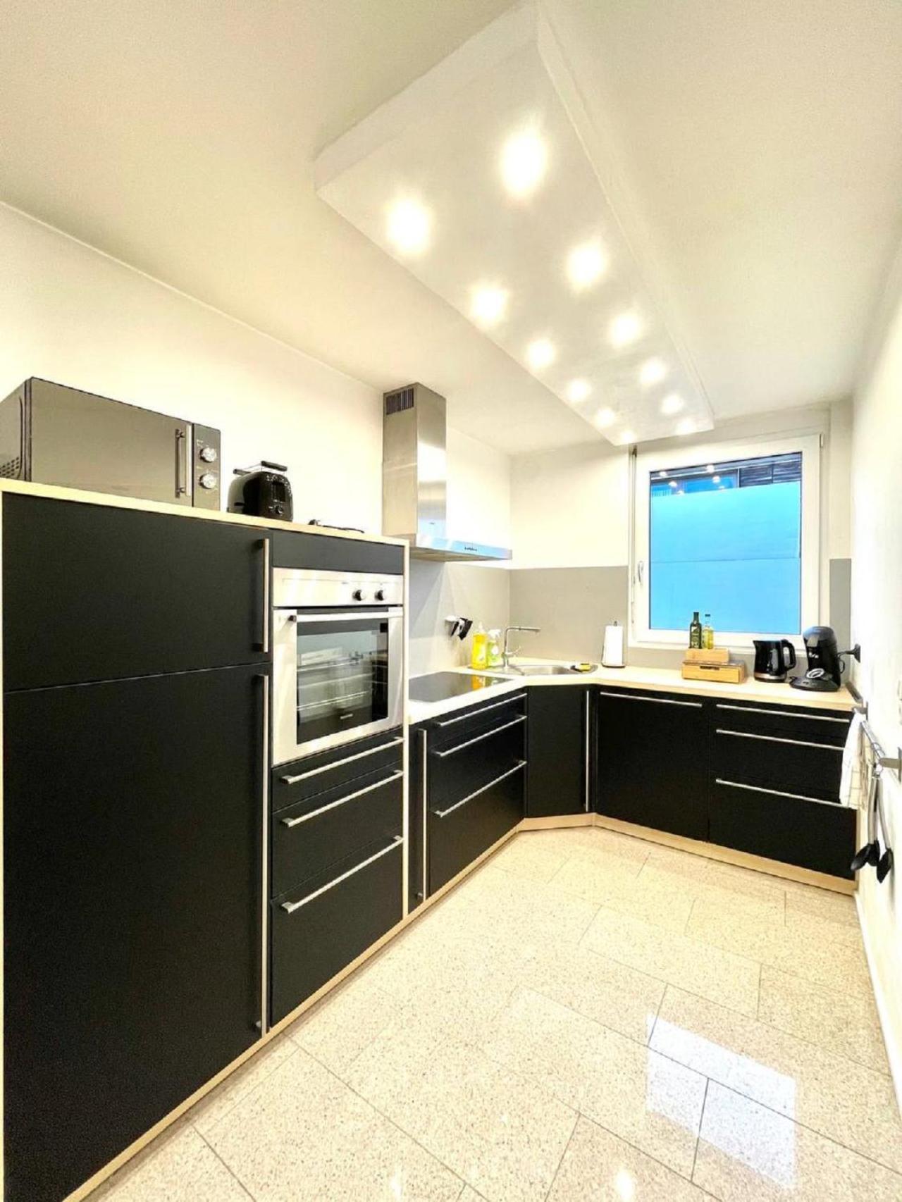 Geraeumiges Ferienhaus In Koblenz Koblencja Zewnętrze zdjęcie