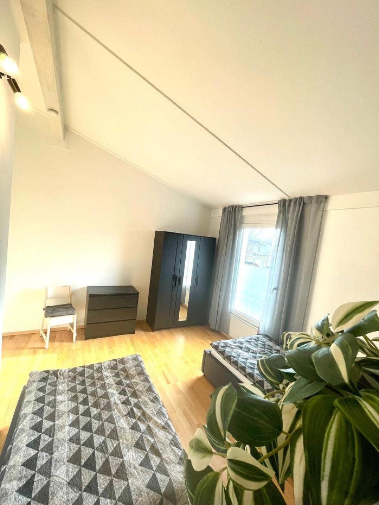 Geraeumiges Ferienhaus In Koblenz Koblencja Zewnętrze zdjęcie