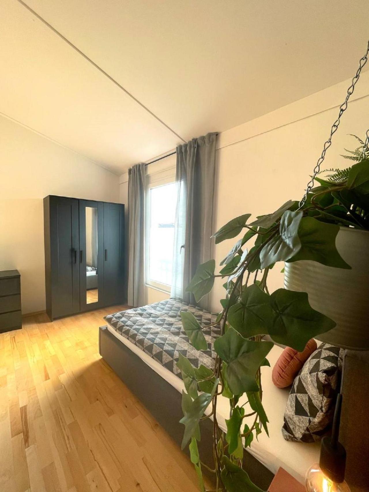 Geraeumiges Ferienhaus In Koblenz Koblencja Zewnętrze zdjęcie