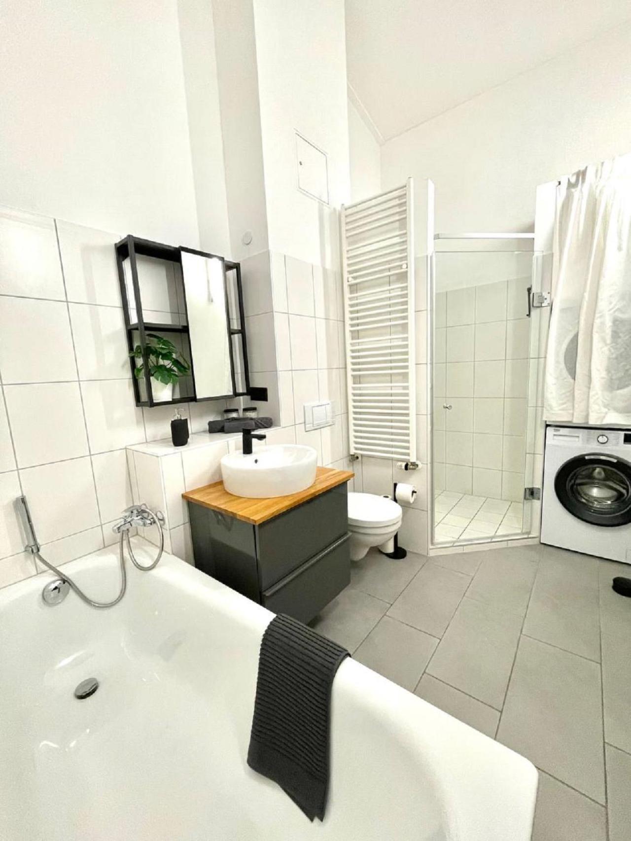 Geraeumiges Ferienhaus In Koblenz Koblencja Zewnętrze zdjęcie