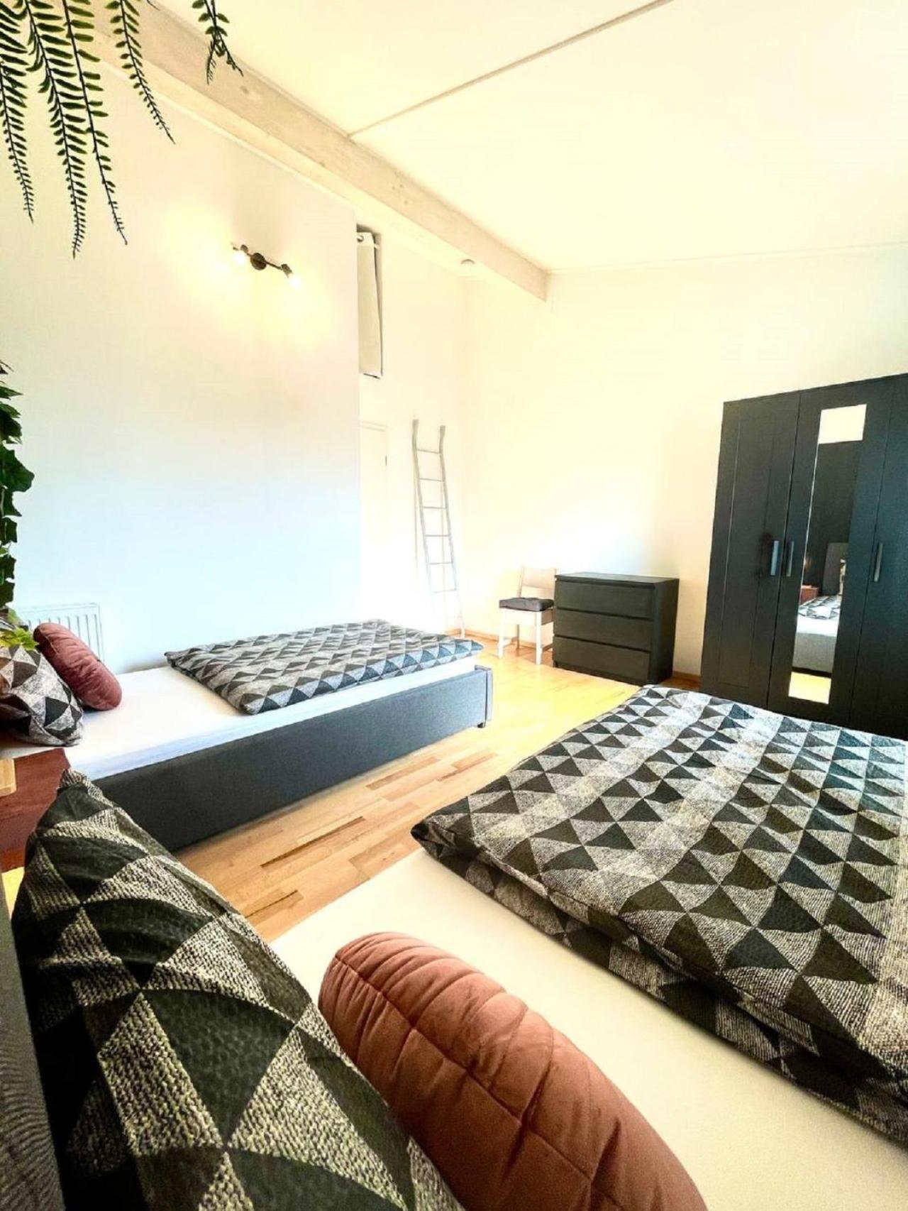 Geraeumiges Ferienhaus In Koblenz Koblencja Zewnętrze zdjęcie
